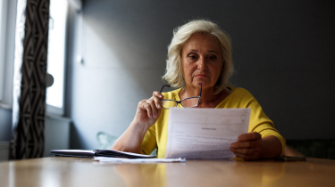 Universal Life vs. Whole Life: How Risk Factors